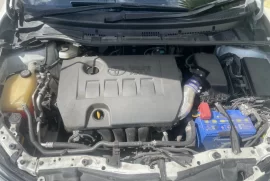 2012 Toyota AURIS