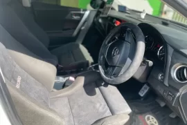 2012 Toyota AURIS