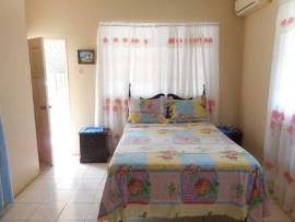 6 Bedroom 6 Bathroom House For Sale