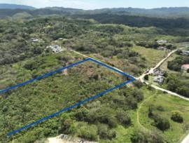 Majestic 5-acre parcel of land in Green Island