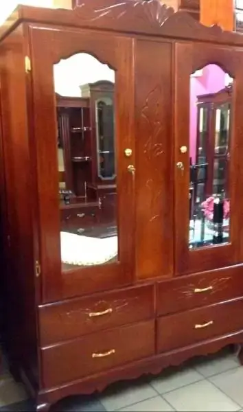 2 Glass Walldrobe