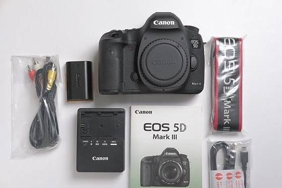 For Sale Canon EOS 5D Mark III