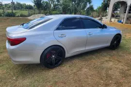 2014 Silver Toyota Mark X