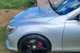 2014 Silver Toyota Mark X