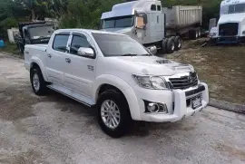 2015 toyota hilux vigo
