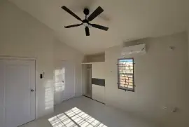 2 Bedrooms, 1 Bathroom House