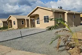 2 Bedrooms, 1 Bathroom House