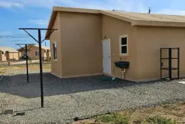 2 Bedrooms, 1 Bathroom House