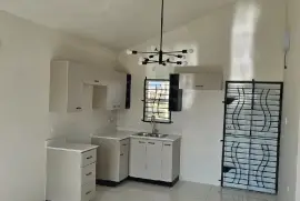 2 Bedrooms, 1 Bathroom House