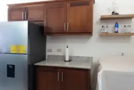 2 Bedrooms 1 Bathrooms House