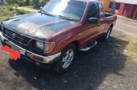 1995 Toyota Tacoma Van