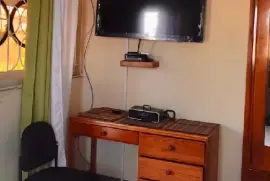 Fully Furnished 1 Bedroom, 1 Bathroom Apartment