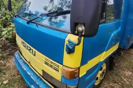 Isuzu Box Truck