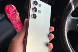 SAMSUNG S24 ULTRA 256GB Final price. New condition