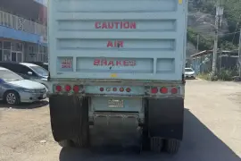 International 9300 eagle trailer head and tiptrail