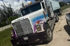 International 9300 eagle trailer head and tiptrail