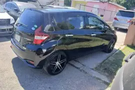 Nissan note 2018 clean