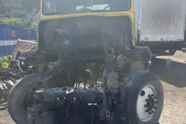 Freightliner glider kit 10 wheeler