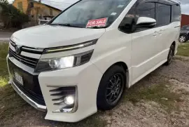 2014 Toyota voxy fully loaded