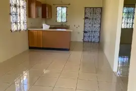 Unfurnished 2 Bedroom, 1 Bathroom Detached House