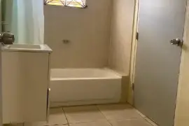 Unfurnished 2 Bedroom, 1 Bathroom Detached House