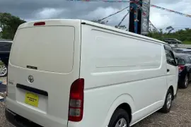2015 Toyota Hiace Freezer