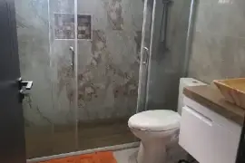 2 Bedrooms 1 Bathrooms House