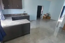 2 Bedrooms 1 Bathrooms House