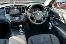 2014 Toyota Crown Athlete