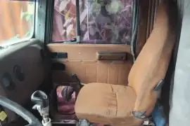 05 International 350 cummins 15speed