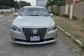 2014 TOYOTA CROWN
