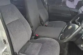 Toyota Hiace 2013