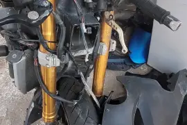 2005 Kawasaki zx6r (Damaged)