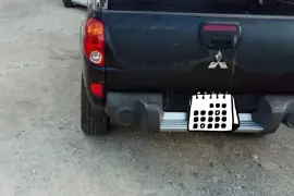 2008 Mitsubishi L-Touring (L200 sport)