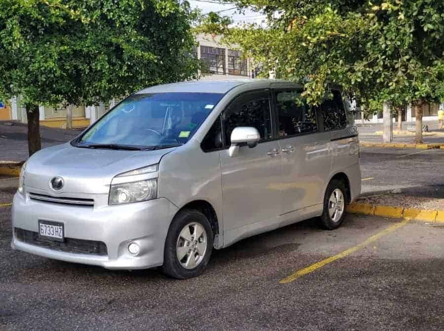 2009 voxy zs kirameki