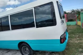 2003 Toyota coaster 
