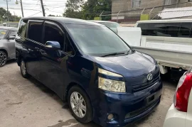 2010 Toyota voxy excellent condition