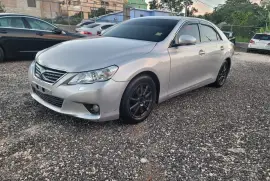 2012 Toyota mark x