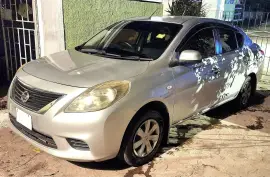 2013 Nissan Latio 2WD