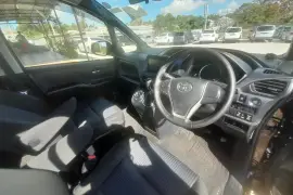 2016 Toyota Voxy ( newly imported )