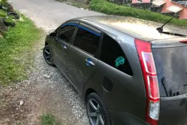 2010 Honda Stream
