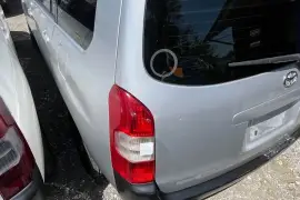 2016 Toyota Probox 4 Windows Powered