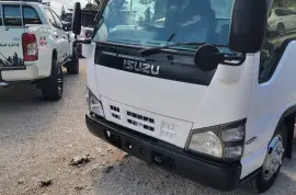 2006 Isuzu truck