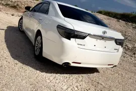Toyota Mark X 2017