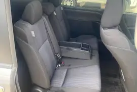 Newly imported 2015 Voxy Fully loaded