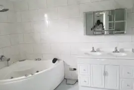3 Bedrooms, 3.5 Bathrooms Townhouse