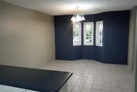 3 Bedrooms, 3.5 Bathrooms Townhouse