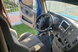 2014 Trailer head Freightliner