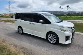 2015 toyota voxy