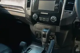 2017 Mitsubishi Pajero